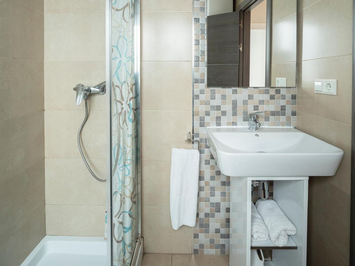 Apartamentos Optima Palacete De La Alhambra Junto A La Alhambra Granada Ngoại thất bức ảnh